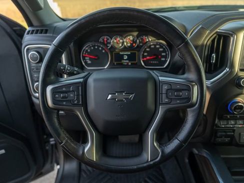 Used 2021 Chevrolet Silverado 1500 LT Trail Boss w/ Convenience Package II image 14