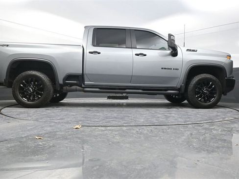 Used 2025 Chevrolet Silverado 2500 Custom w/ Custom Value Package image 34