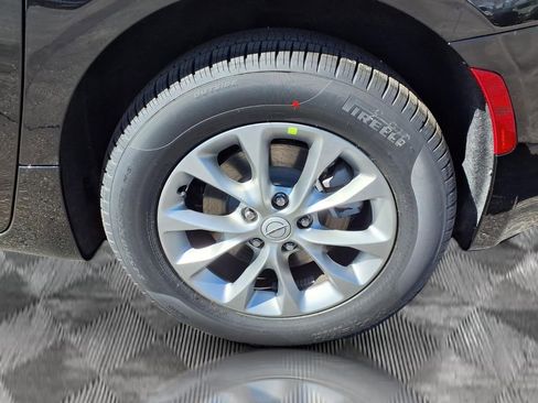 New 2026 Chrysler Pacifica Select image 19