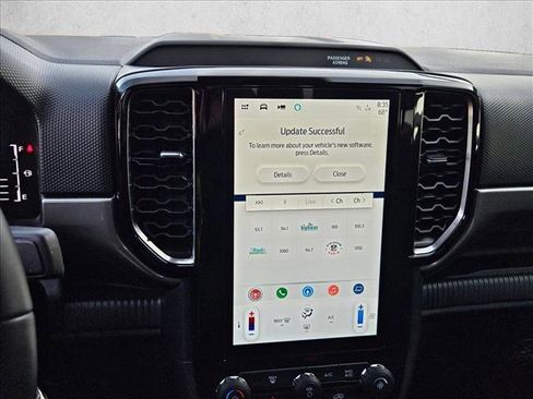 Used 2024 Ford Ranger XLT w/ Trailer Tow Package image 12