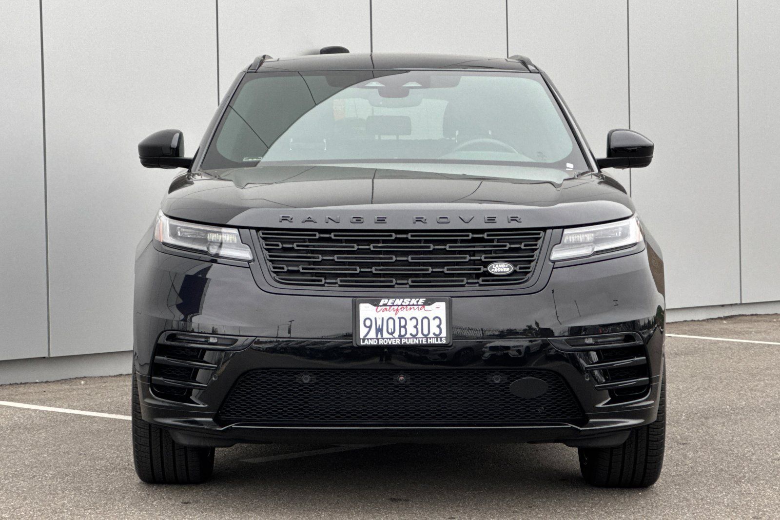 Certified 2026 Land Rover Range Rover Velar Dynamic SE AWD/4WD image 8