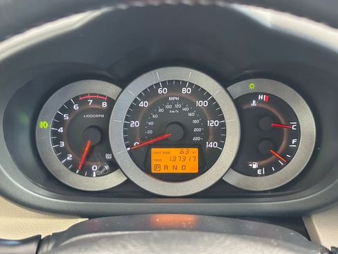 Used 2008 Toyota RAV4 Limited image 19