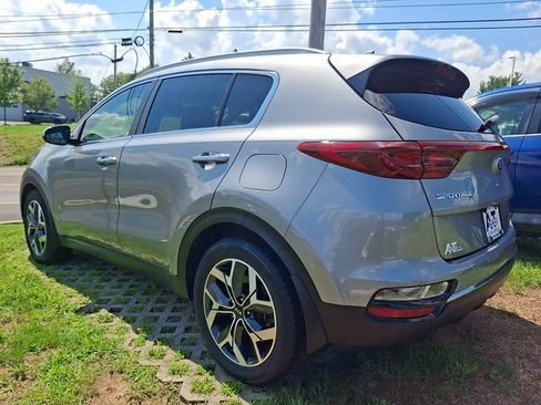 Used 2020 Kia Sportage EX FWD image 4