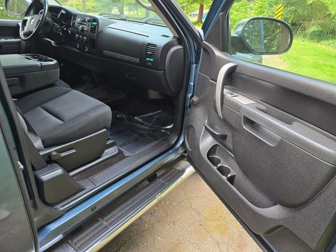 Used 2010 Chevrolet Silverado 1500 LT RWD image 14