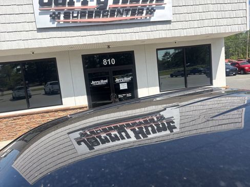 Used 2022 Chevrolet Silverado 1500 LTZ w/ Z71 Off-Road Package image 12