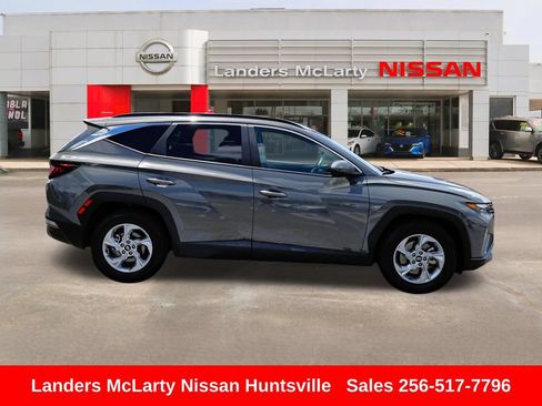 Used 2024 Hyundai Tucson SEL FWD image 2
