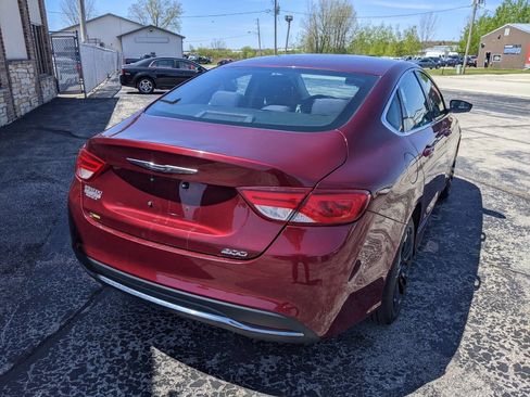 Used 2015 Chrysler 200 Limited FWD image 3