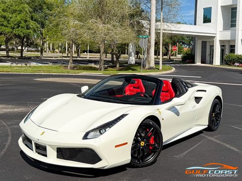 Used 2018 Ferrari 488 Spider image 8