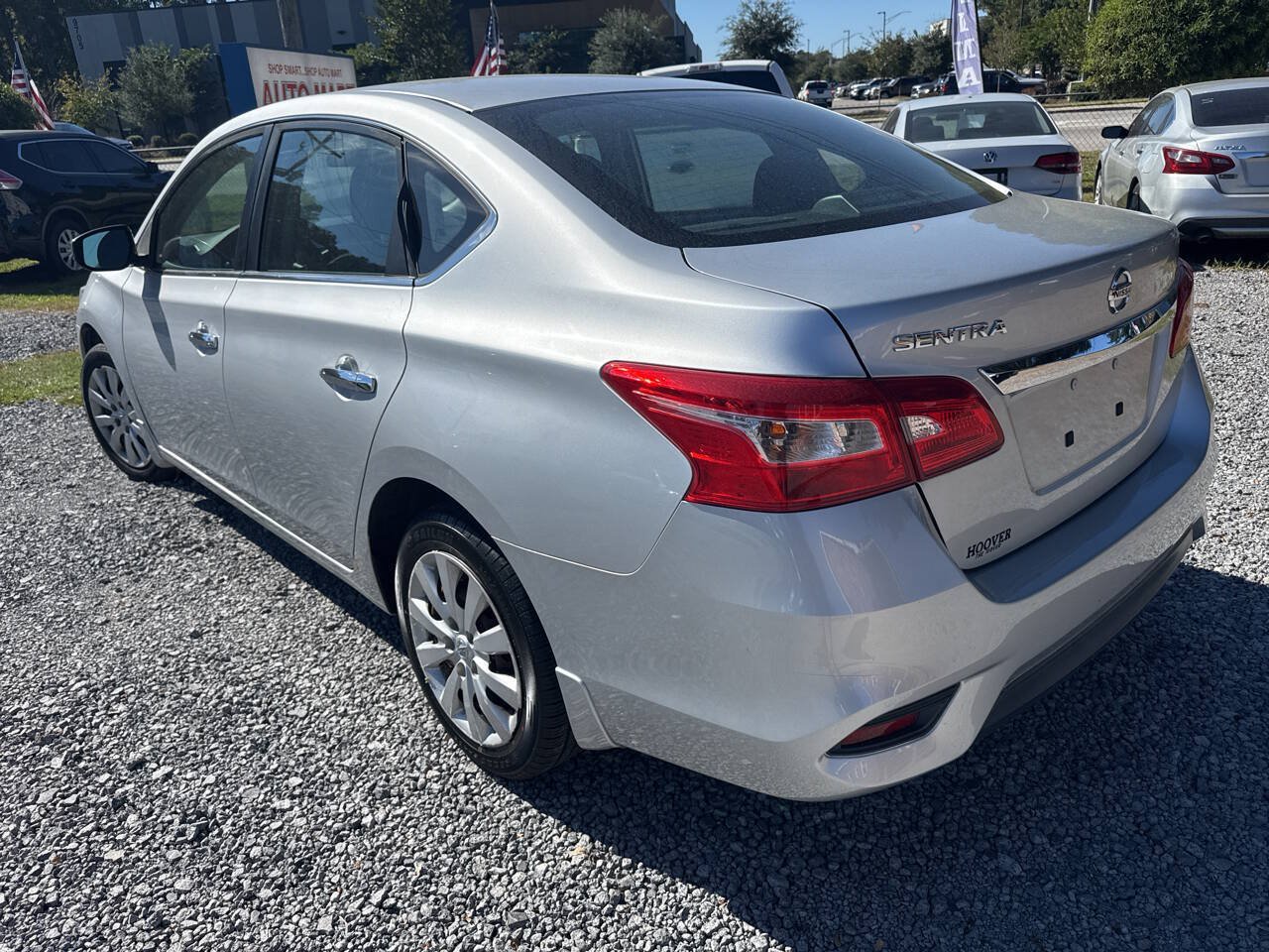 Used 2016 Nissan Sentra S FWD image 5