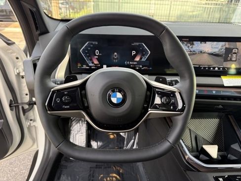 Used 2025 BMW X3 xDrive30i w/ Premium Package image 23