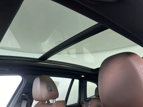 Used 2023 BMW X3 M40i w/ Premium Package image 10