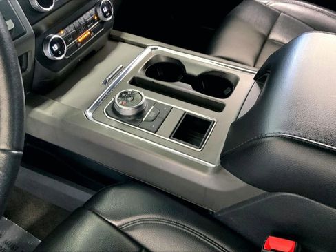 Used 2020 Ford Expedition XLT w/ Equipment Group 201A image 17