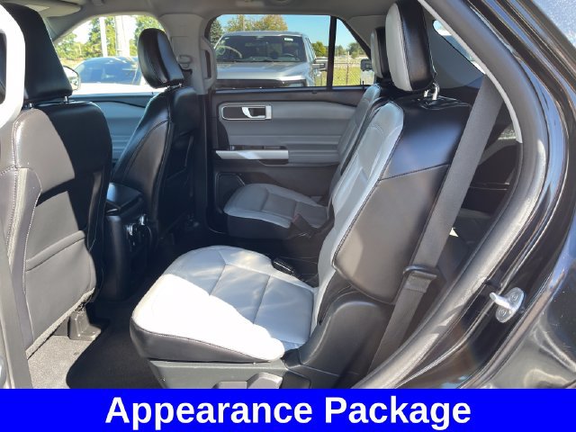 Used 2021 Ford Explorer XLT w/ Equipment Group 202A AWD/4WD image 22