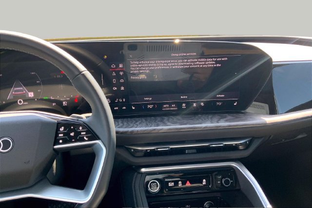 Used 2025 Audi Q5 Premium w/ Convenience Package AWD/4WD image 6