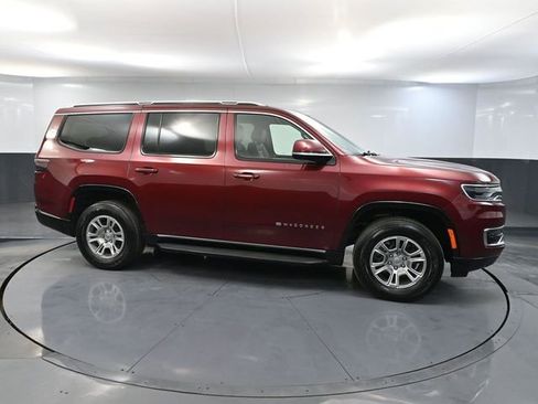 Used 2022 Jeep Wagoneer Series I image 4