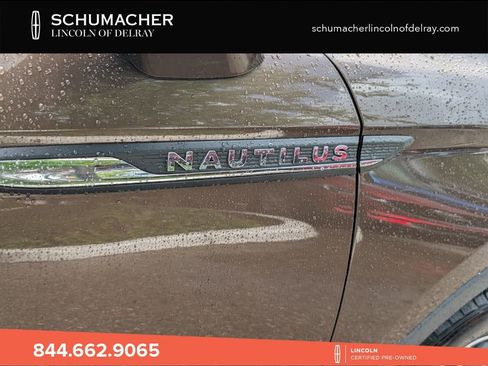 Used 2022 Lincoln Nautilus FWD image 16