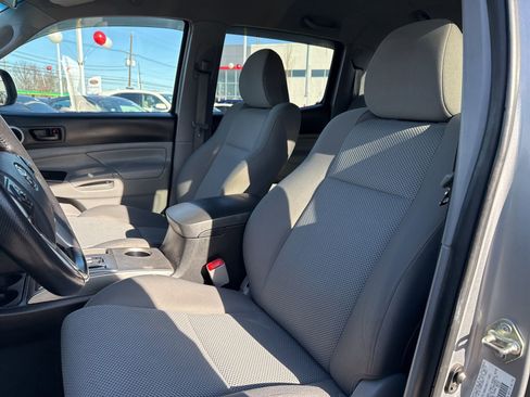 Used 2015 Toyota Tacoma 4x4 Double Cab image 14