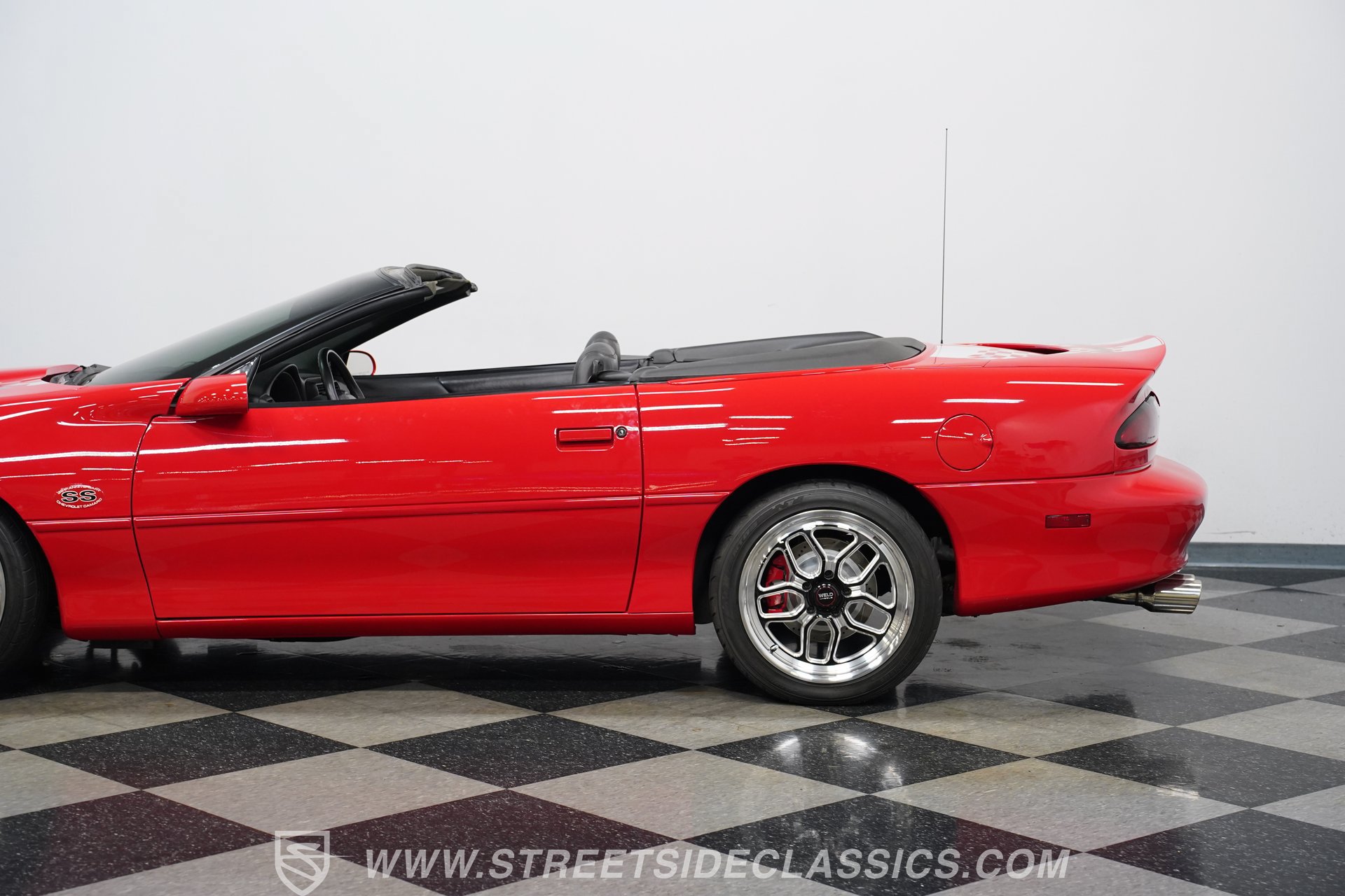 Used 2002 Chevrolet Camaro Z28 w/ SS Performance/Appearance Pkg RWD image 23