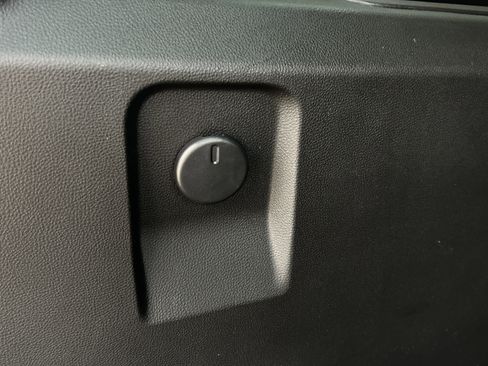 Used 2014 Chevrolet Equinox LS image 33