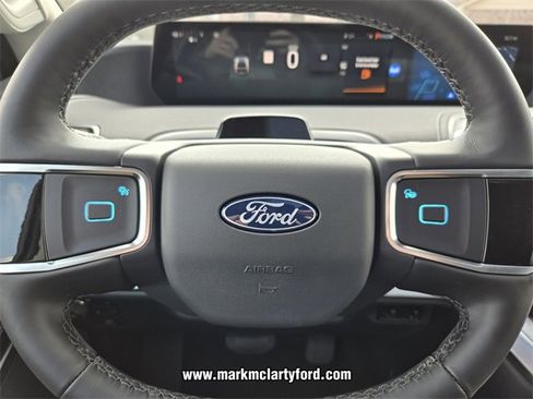 New 2026 Ford Expedition Platinum image 20