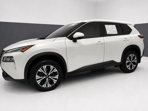 Used 2021 Nissan Rogue SV AWD/4WD image 2