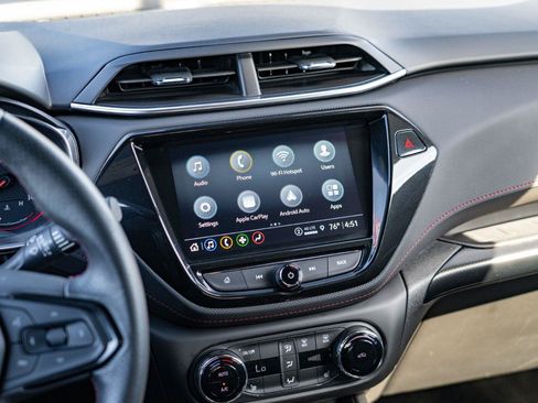 Used 2021 Chevrolet TrailBlazer RS w/ Technology Package FWD image 20