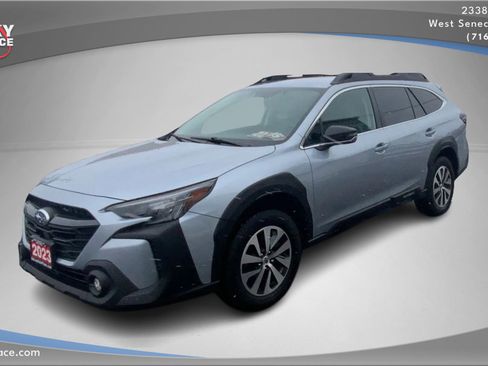 Used 2023 Subaru Outback Premium image 1