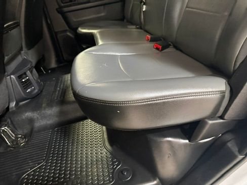 Used 2022 RAM 2500 Tradesman w/ Chrome Appearance Group AWD/4WD image 35