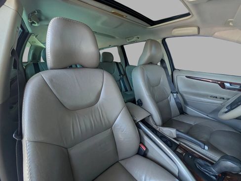 Used 2006 Volvo XC70 Ocean Race Edition AWD/4WD image 23