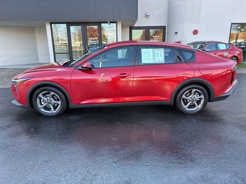 Used 2025 Kia K4 FWD image 2