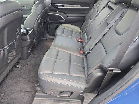Certified 2023 Kia Telluride EX FWD image 17