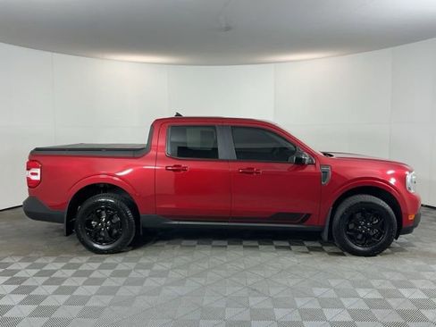 Used 2022 Ford Maverick Lariat w/ Lariat Luxury Package image 4