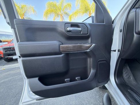 Used 2021 Chevrolet Silverado 1500 LT Trail Boss w/ Bed Protection Package AWD/4WD image 31
