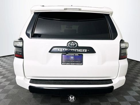 Used 2016 Toyota 4Runner TRD Pro image 11