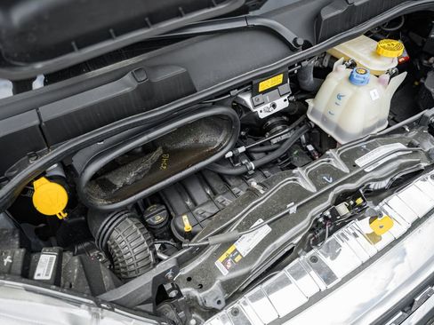 New 2025 RAM ProMaster 2500 w/ Quick Order Package 22G SLT image 16