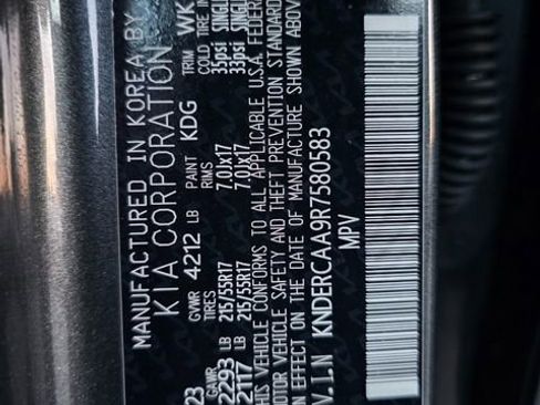 Certified 2024 Kia Seltos EX AWD/4WD image 3