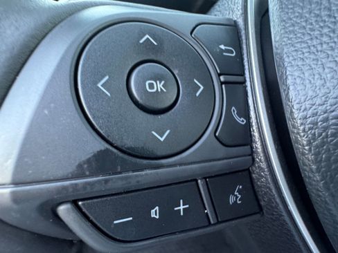 Used 2025 Toyota Corolla Cross AWD Hybrid image 23