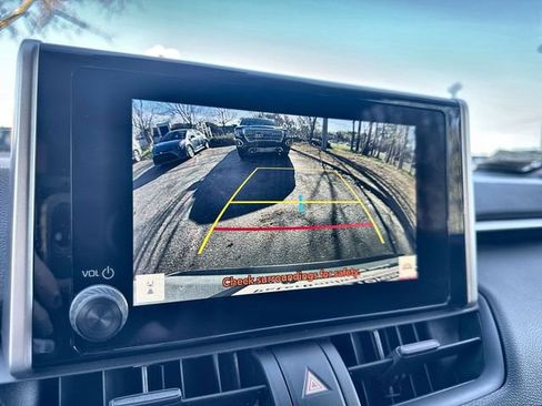 Used 2025 Toyota RAV4 XLE w/ Convenience Package image 26