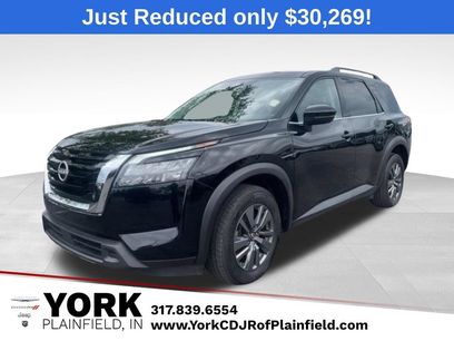 Used 2025 Nissan Pathfinder SV