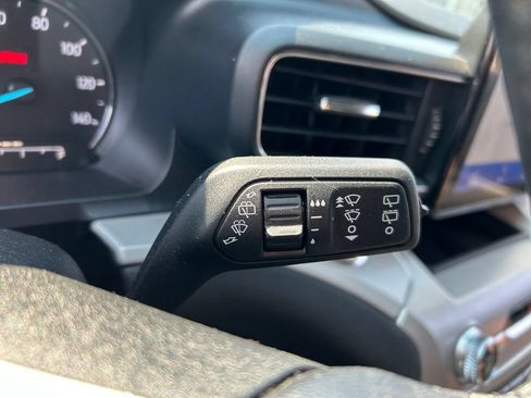 Used 2023 Ford Explorer XLT w/ Equipment Group 202A AWD/4WD image 22