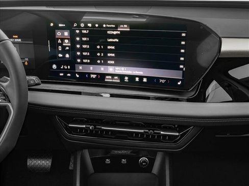 New 2027 Audi Q6 e-tron Prestige image 7