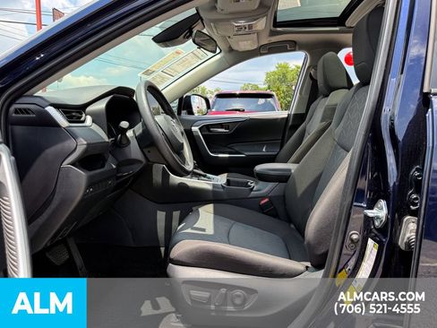 Used 2025 Toyota RAV4 XLE w/ Convenience Package FWD image 17