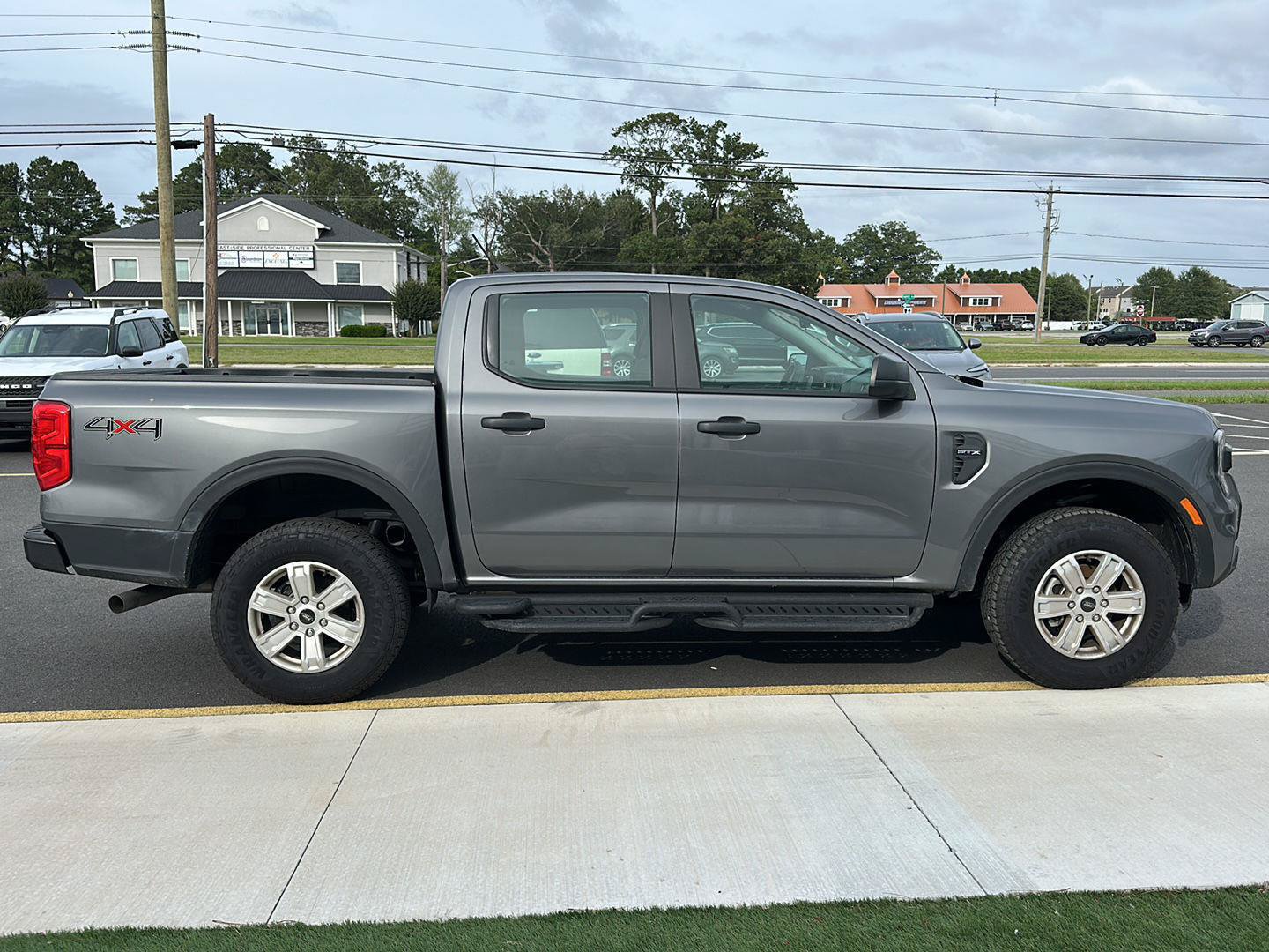 Used 2025 Ford Ranger XL w/ Trailer Tow Package AWD/4WD image 4