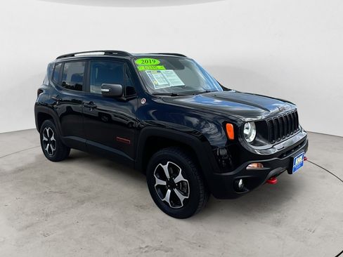 Used 2019 Jeep Renegade Trailhawk AWD/4WD image 8