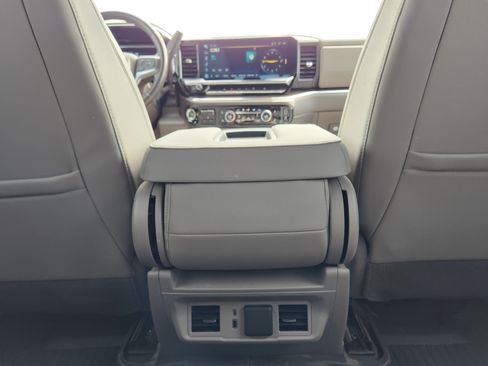 Used 2024 Chevrolet Silverado 1500 LT AWD/4WD image 13