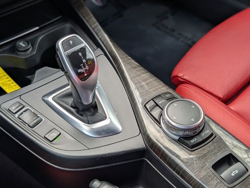 Used 2016 BMW 228i xDrive Convertible image 17