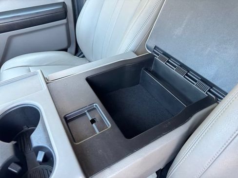 Used 2019 Ford F150 XLT w/ Equipment Group 302A Luxury AWD/4WD image 27