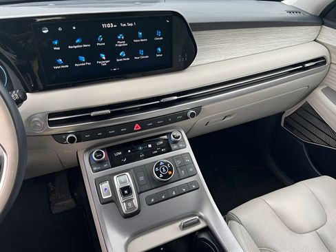 Certified 2024 Hyundai Palisade Calligraphy AWD/4WD image 25
