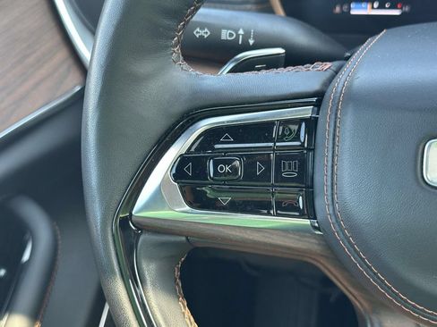 Used 2023 Jeep Grand Cherokee L Summit AWD/4WD image 24