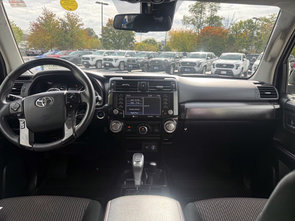 Certified 2022 Toyota 4Runner TRD Off-Road AWD/4WD image 20